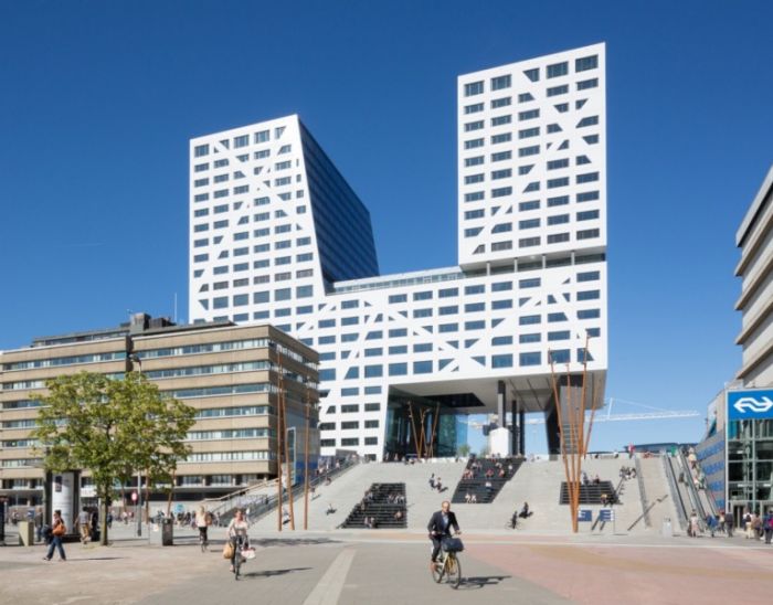 Plaatsing Glas voor Stadskantoor Utrecht
