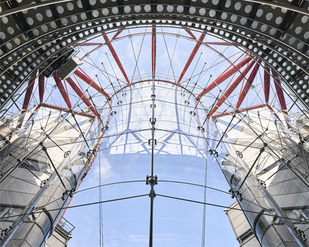 Iconic cablenet fa&ccedil;ade of Channel 4 building refurbished
