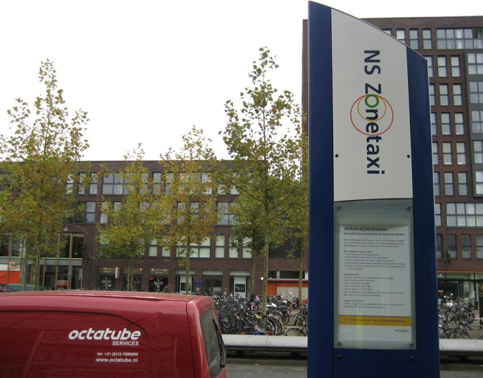 Taxi Pillars for Dutch Railways