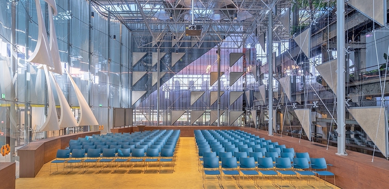 Rebuilding the Glass Hall